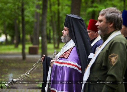 В Харькове почтили память жертв Катыньского расстрела (ФОТО)