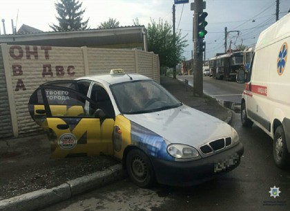 Еще одно ДТП с такси на Салтовке (ФОТО)
