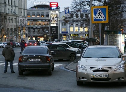 В Харькове шесть человек за три месяца выписали 1008 постановлений «по парковке»