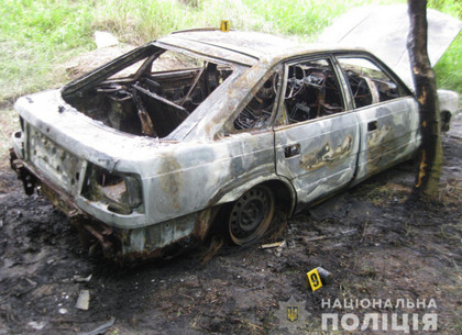 В Харькове парень украл, покатался и сжег авто (ФОТО)