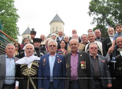 Харьковские ликвидаторы поздравили кутаисцев с Днем Независимости Грузии (ФОТО)