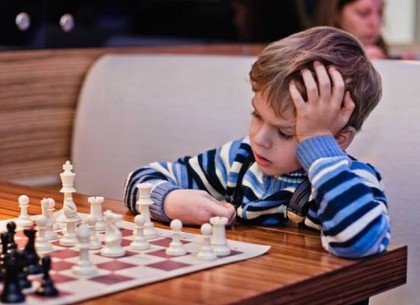 В День защиты детей харьковчане установят рекорд по одновременной игре в шахматы