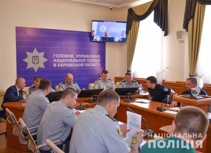 Новый начальник харьковской полиции отметил подчинённых наградами (ФОТО)