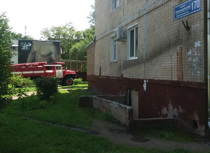 Из-за пожара на кухне эвакуировали жильцов пятиэтажки (ФОТО)