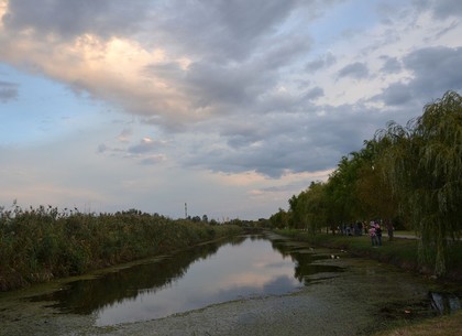 ЧП на реке в Харьковской области: рыбак упал в воду и пропал без вести