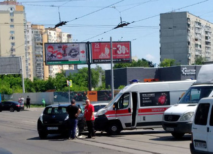 В Харькове скорая попала в аварию