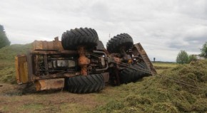 В пригороде Харькова женщину раздавил трактор, бесконтрольно скатившийся с горки