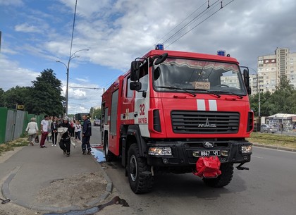 На Алексеевке тушат пожар в новострое (ФОТО, ВИДЕО)