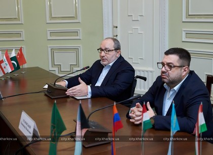 Геннадий Кернес создает Совет национальных меньшинств Харькова (ФОТО)