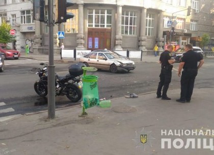 На Пушкинской в результате утреннего столкновения мотоцикла и автомобиля пострадал водитель Yamaha