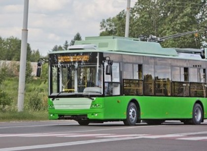 На Северную Салтовку начали строить новую троллейбусную линию
