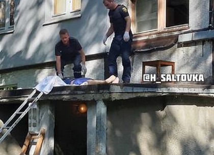 В полиции рассказали подробности о мужчине, выпавшем из окна на Салтовке