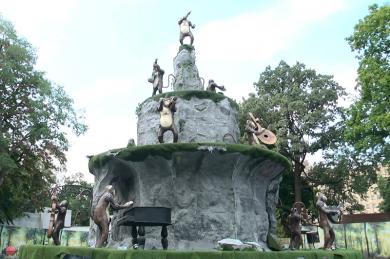 В саду Шевченко откроют фонтан с играющими обезьянами (ВИДЕО)