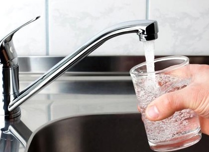 Воде из крана не достает прозрачности, – эксперты