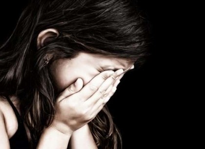 12-летнюю девочку изнасиловали и избили в Харькове