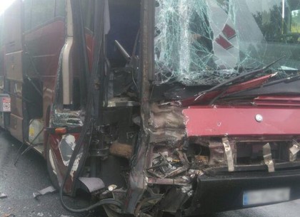 ДТП на Окружной: спасатели рассказали, как вырезали из кабины пострадавшего водителя