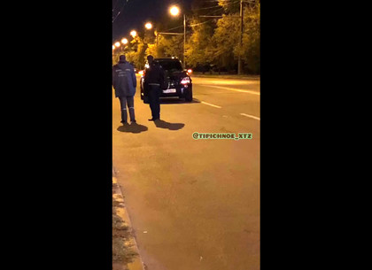 ДТП: на Рогани пешеход попал под колеса авто (ВИДЕО)
