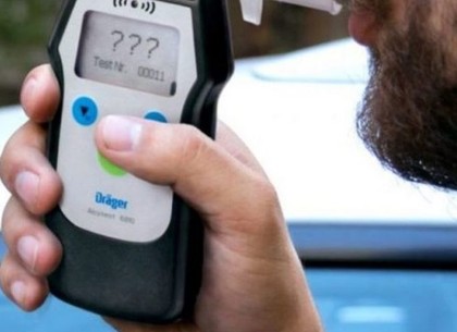 У водителя, создавшего ночное ДТП, полицейские обнаружили 14 кратное превышение допустимой нормы алкоголя в крови