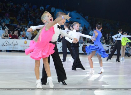 В Харькове прошел международный фестиваль спортивного бального танца