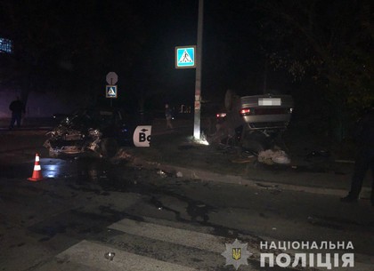Ночное ДТП на Алексеевке: в больницу отвезли трех человек