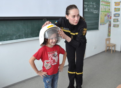 В школах Харькова и области продолжаются Недели безопасности жизнедеятельности (ФОТО)