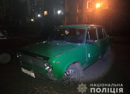 На Харьковщине сообщено о подозрении рецидивисту, который избил нескольких человек и совершил ДТП на угнанной 