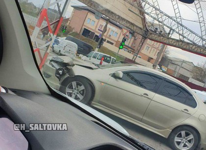 ДТП: авто у Барабашова торпедировало столб (ФОТО)
