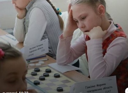 Юная харьковчанка завоевала «серебро» на чемпионате мира по шашкам (ФОТО)