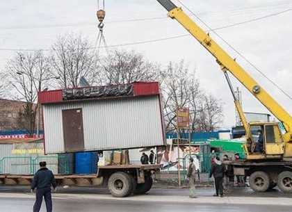 Харьков освободили от почти полтысячи самовольно установленных объектов