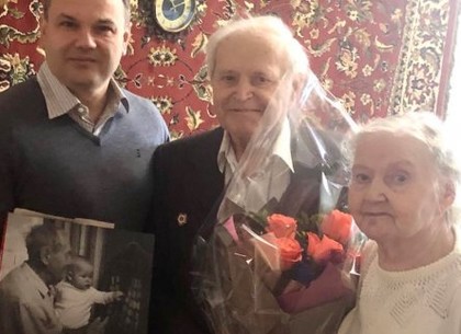 Ветерана Второй мировой войны Михаила Бушкова поздравили с днем рождения