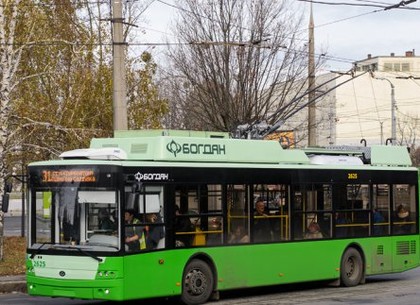 В четверг с утра 31-й и 35-й троллейбусы изменят маршрут, а 42-й не будет ходить