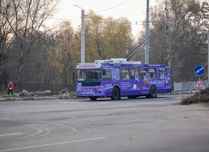 В пятницу на Коммунальном мосту возобновляется движение троллейбусов