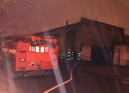 Ночью в Харькове тушили пожар в котельной (ФОТО)
