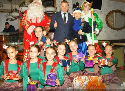 В Шевченковском районе для детей льготных категорий организовали праздник (ФОТО)