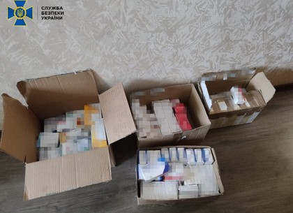 Дорогие лекарства подделывали в частном доме под Харьковом (ФОТО)