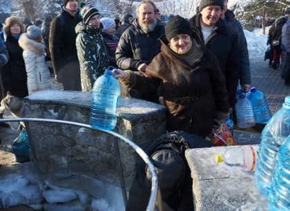 288 спасателей обеспечивают безопасность людей во время Крещения в Харьковской области