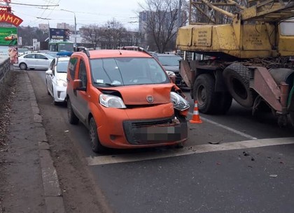 ДТП на Алексеевке устроило большую утреннюю пробку