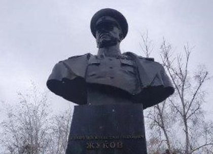 Геннадій Кернес: Імена тих, хто визволяв Україну від фашистів, не повинні бути декомунізовані