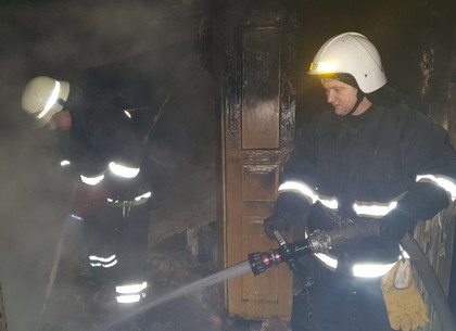 Неисправная печь и дымоход едва не оставили без жилья семью в Валковском районе (ФОТО)