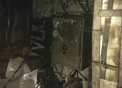 Спасатели три часа тушили крупный пожар в частном  секторе Харькова (ФОТО)