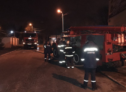 Пожар на Ландау: мужчина погиб, женщина в больнице (Обновлено, ВИДЕО, ФОТО)