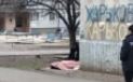 На оживленном проспекте Харькова обнаружен труп молодого мужчины (ФОТО)