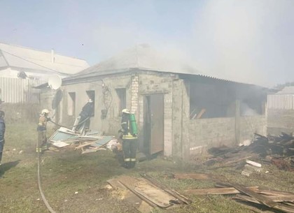 В ближнем пригороде Харькова спасатели ликвидировали пожар в частном доме (ФОТО)