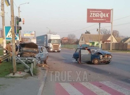 В Песочине водитель ВАЗа отправил Audi в отбойник (ВИДЕО, ФОТО)