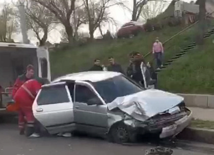 В жестком ДТП у Южного вокзала пострадал ребенок (ФОТО, ВИДЕО)