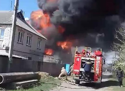 Страшный пожар за несколько часов уничтожил двухэтажный дом под Харьковом