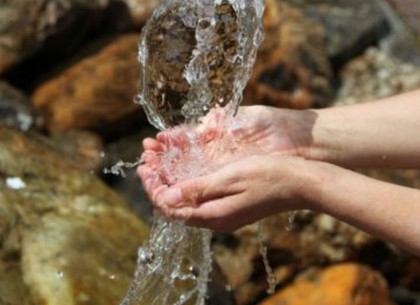 Экологи оштрафовали коммунальное предприятие за слив в канализацию родниковой воды