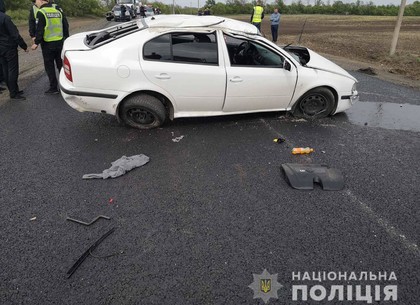 На Харьковщине полицейские устанавливают обстоятельства смертельного кульбита на трассе