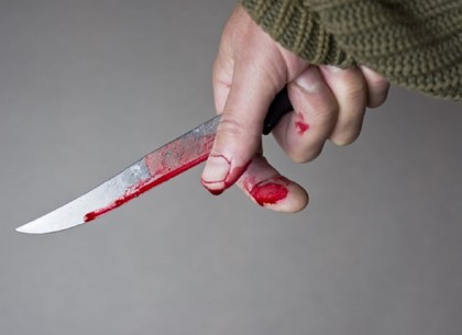 Кровавая разборка в подъезде: неадекватная женщина зарезала соседку