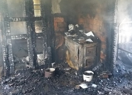 Барвенковский район: вместе с домом сгорел 74-летний мужчина